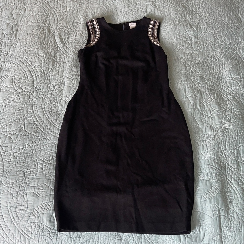 EUC CACHE DRESS BLACK BEADED SLEEVELESS SIZE 4 PERFECT FOR FALL 🍁